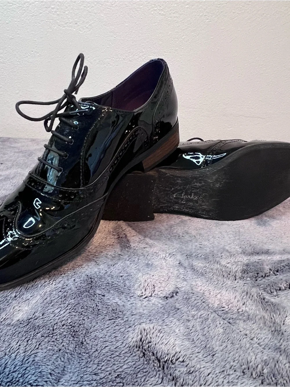 Men’s Clarks Narrative Black Patent Leather Dress Shoes Size 9.5